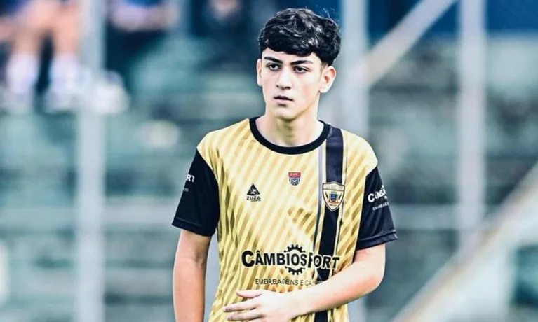 Acidente na SP-294 mata jovem atleta do Mauá FC