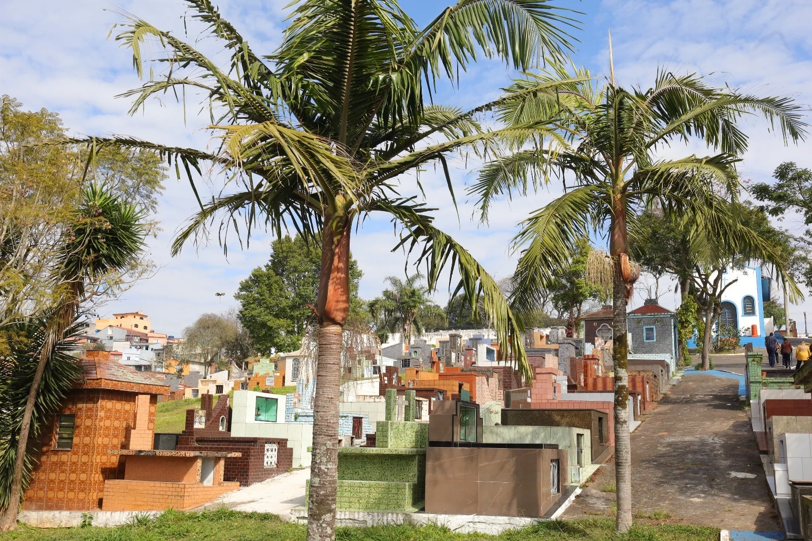 Mauá espera até 20 mil pessoas nos cemitérios em Finados